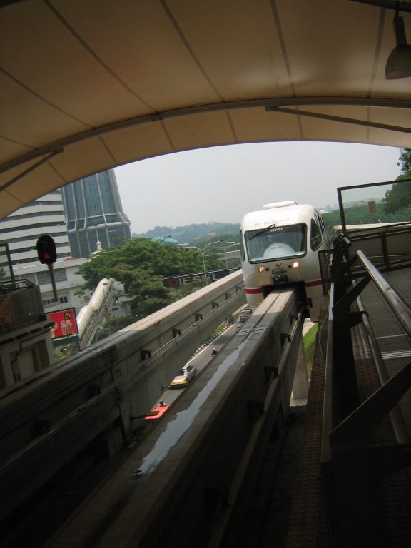 Malaysia - Bild 81 von 94 - Monorail